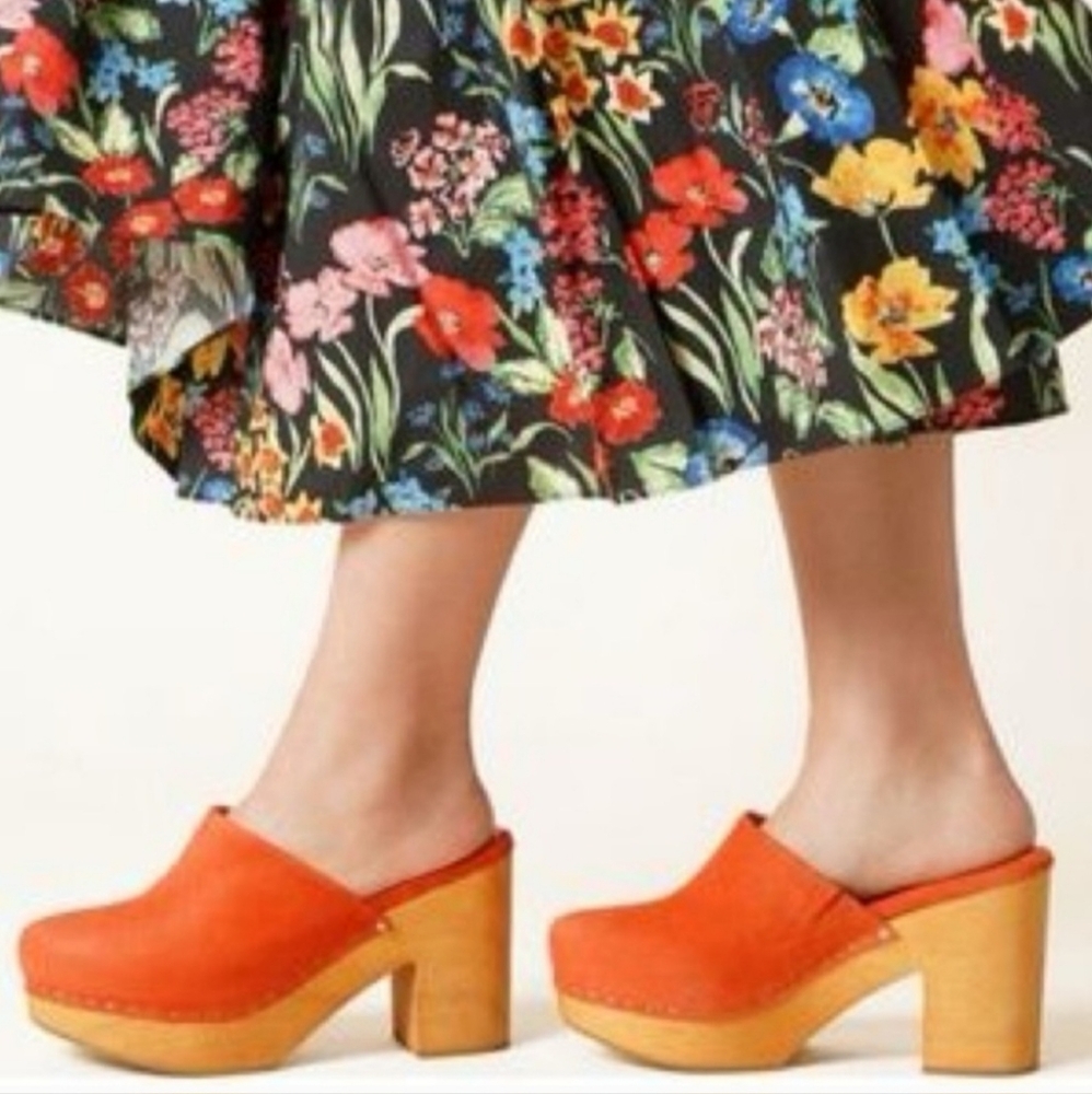 Charlotte Stone Marlo Clogs